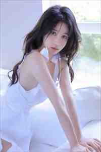 重生后：弟弟的女朋友偷偷摸进我房间无删版