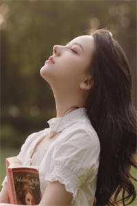 敢跟我叫嚣？来人，打入冷宫沈渐愉段祁小说在线免费阅读无广告